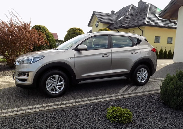 Hyundai Tucson cena 74700 przebieg: 66000, rok produkcji 2018 z Puławy małe 529